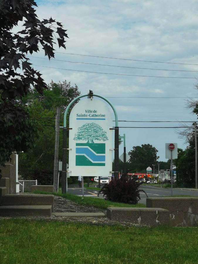 Motel Sainte Catherine Экстерьер фото