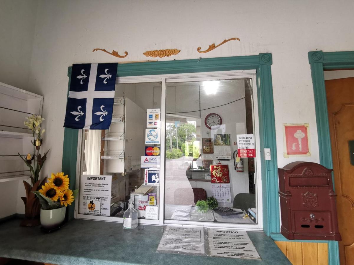 Motel Sainte Catherine Экстерьер фото
