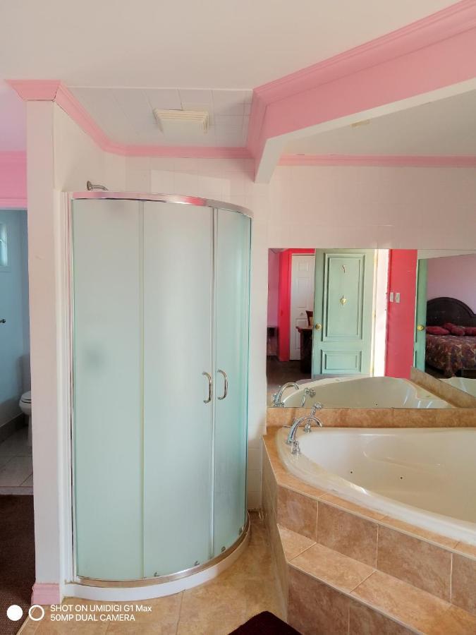 Motel Sainte Catherine Экстерьер фото