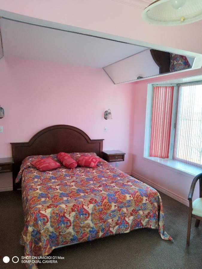 Motel Sainte Catherine Экстерьер фото