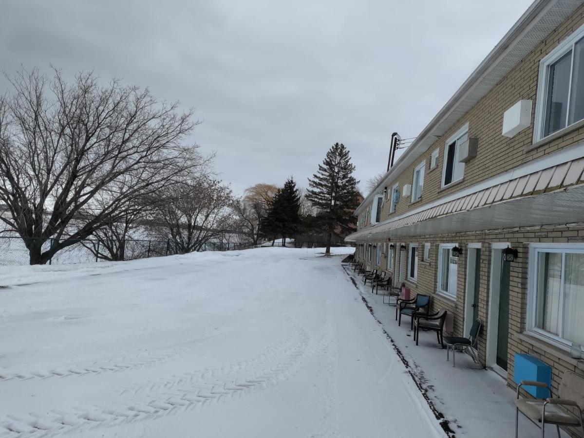 Motel Sainte Catherine Экстерьер фото