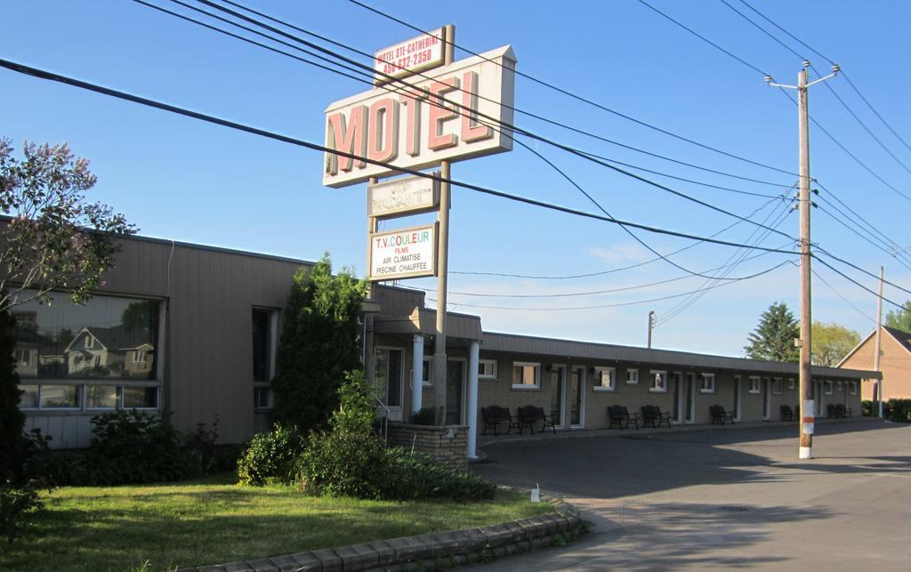 Motel Sainte Catherine Экстерьер фото